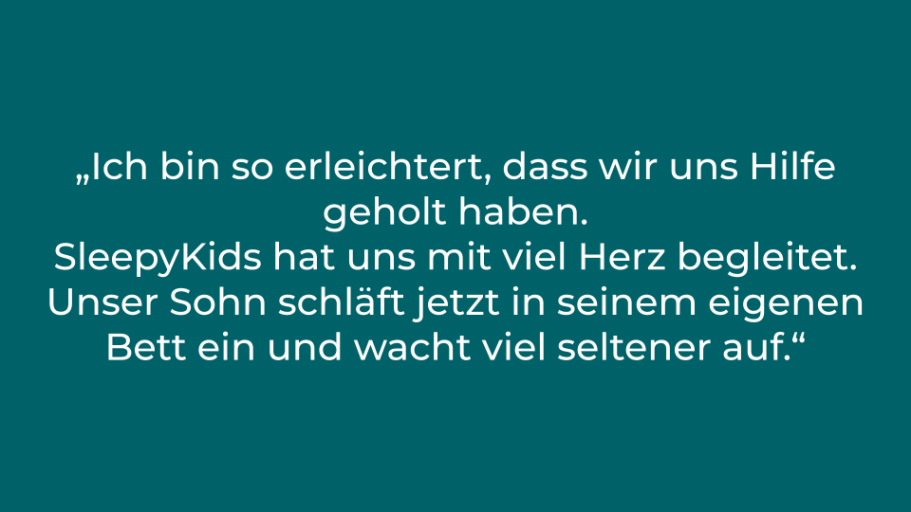 Eltern von Moritz, 20 Monate. Text über die positiven Erfahrungen mit SleepyKids und dem Schlaf des Sohnes.